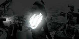 A gorgeous female chess prodigy plays for high stakes. Anti Paparazzi Clothes Collection