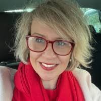 Joanna Crossman's Instagram, Twitter & Facebook