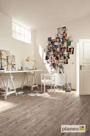 Schones Arbeitszimmer Mit Antik Braunem Designboden In Eichenoptik Bestell Dir Heute Noch Kostenlose Muster Auf Ww Korkboden Holzoptik Eichenparkett Loft Stil