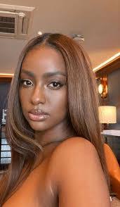 Courtney Reeder's Instagram, Twitter & Facebook