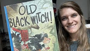 Amazon.com: Old Black Witch: 9798888180174: Devlin, Wende And Harry: Libros
