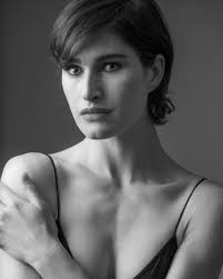 When I was four or five or six, the sea rocked me to sleep, and simple  dreams would float to me like bubbles from the deep »