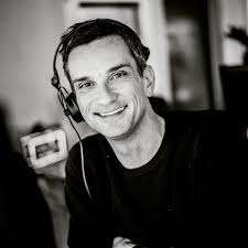 Dit najaar stort ze zich op nieuwe projecten bij studio brussel. Thomas Verbruggen Thomas Vrbrggn Twitter