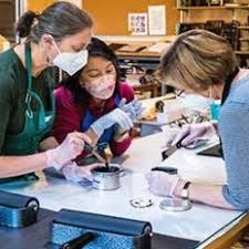 Susan Callan teaches about artist's books (Arts-004)