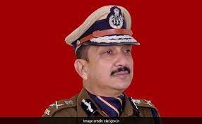 Dgp subodh jaiswal, troubled by political interference, will maharashtra dgp subodh kumar jaiswal speaks to republic tv over nationwide lockdown. C6ot2qopso6qnm