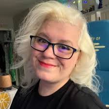 Carrie Patterson 💙 (@C3DPatterson)