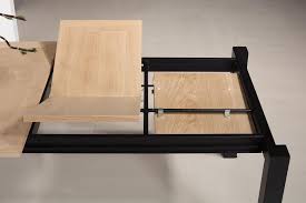 Placage d'orme avec pieds métalliques noir. Table Rectangulaire 167x100 De Salle A Manger Avec 2 Allonges Integrees De 45 Meuble En Chene