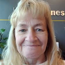 Super Green Dragons Nancy (Harris) Allison and Carolyn (Hobbs) Irvin