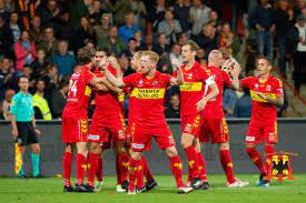 Go ahead eagles (dutch pronunciation: Kaartverkoop Go Ahead Eagles Fc Twente Maandag Van Start Drtv