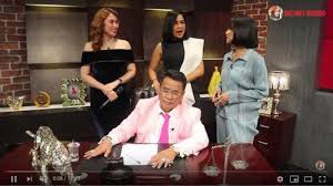Kesibukannya sebagai seorang pengacara tidak serta merta mengurangi perannya sebagai. Asisten Hotman Paris Ngaku Nangis 2 Hari Gara Gara Sikap Sang Pengacara Di Balik Layar Halaman 3 Surya