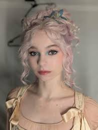 STOP LOOK AT HER SHE'S SO BEAUTIFUL 💖 #wednesdaynetflix #fblifestyle