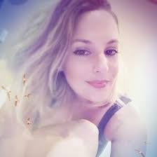 Kerry Boswell's Instagram, Twitter & Facebook