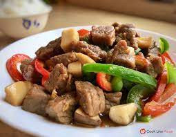 This mushroom pork stir frying is also a national dish loved by many children. Chinese Stir Fry King Oyster Mushroom With Beef And Bell Peppers