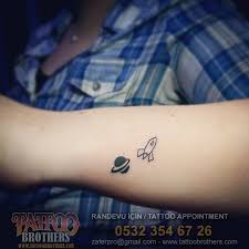 Gezegen Ve Roket Dovmesi Tattoo Brothers Moda Randevu Icin Gsm Whatsapp 0532 354 67 26 Tattoo Piercing Dovme