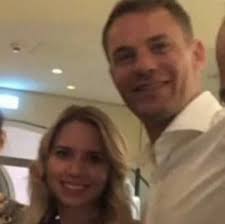 German footballer manuel neuer, 34, who split from his wife nina only four months ago, is said to be dating a teenage student in munich. Manuel Neuer Fan Manufan69042484 Twitter