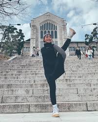 Bird Of Paradise Yoga Pose Meaning Yoga Pose Svargadvijasana Bird Of Paradise Its Also Quite A Challenge A Pose And My Leg Still Not Strong Enough Svargadvijasana Yogaposes Yoga Birdofp