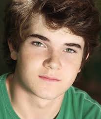 Jacob Davich (28 de Agosto de 1990)