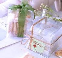 Coobbar Clear Candy Gift Box,12 Pack Clear PVC Plastic Boxes Gift Boxes for  Party Favors, Wedding, Birthday Presents, Candy, Cupcakes, ...