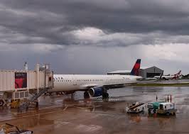 How long does it take to fly between new york, ny and chicago, il? Rough Weather Forces Domestic Airbus Flight From New York To Divert To Orlando Melbourne International Airport