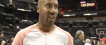 Former Spur Bruce Bowen takes over as head basketball coach at San Antonio  school