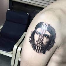 As a result, when he played for ternana calcio from 1998 to 2002, the team's fans would unveil a large stadium sized banner bearing the image of che along with moccoli's club shirt and the hammer and sickle. Che Guevara Tattoos Tattoofilter