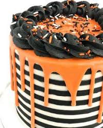 Black And Orange Wrapped Halloween Candy 10 Creative Gift Wrapping Ideas Halloween Cakes Wilton Cake Decorating Halloween Baking