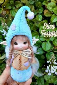 pin de mariela sarmiento en alas angeles hadas duendes brujitas payasos en 2020 munecos de porcelana fria porcelana fria duendes porcelana fria navidad