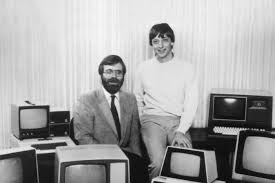 Minimal programming was done by toggle switches, and output was provided by front panel indicators. 10 Amazing Moments In Microsoft S History From Its Founding To Desktop Dominance To Today