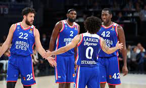 Anadolu efes'ten hiç hazzetmeyen (real madrid'den de öyle) biri olarak biraz ironik olacak ama elimde iki adet pota arkası bileti bulunan maç. Anadolu Efes Istanbul Vs Real Madrid Game