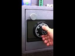 Step by step instructions on how to dial open all group 2 mechanical combination safe lock, the easy way. How To Dial Open A 3 Wheel Combination Safe Lock Youtube