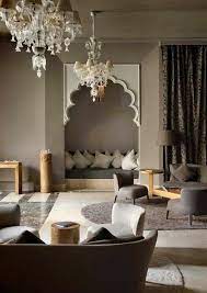 Silver and golden colors are combined with velvet and chiffon, creating beautiful and modern home interiors. Beautiful Homes ãŠã—ã‚ƒã‚Œã¾ã¨ã‚ã®äººæ°—ã‚¢ã‚¤ãƒ‡ã‚¢ Pinterest Malik å®¤å†…è£…é£¾ ã‚¤ãƒ³ãƒ†ãƒªã‚¢ å®‡å®™ ãƒ¢ãƒ­ãƒƒã‚³ã‚¤ãƒ³ãƒ†ãƒªã‚¢