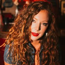 Katelyn Butts's Instagram, Twitter & Facebook