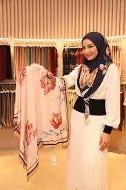 The hijab is designed to encourage muslim women to stay fit and be more active. Lalia Printed Square Scarf By Naelofar 100 Original Lazada
