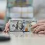 Tỷ giá ngoại tệ hôm nay 27/6: Đồng USD giảm khi kỳ vọng tăng lãi suất hạ nhiệt