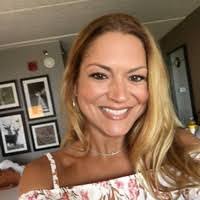 Kristin Koller's Instagram, Twitter & Facebook