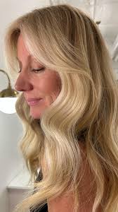 I love a good hair transformation ✨ , #bladesstyling #gilbertaz  #gilbertstylist #hairgoals #hairtransformation #extensions