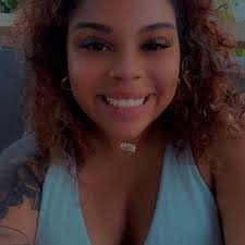 Idk if this allowed but, in need of the BEST divorce lawyer, how much do  they charge