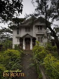 The Laperal House Built In The Roaring 20 S In Baguio Philippines It Has An American C American Colonial Architecture Philippine Houses Filipino Architecture