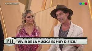Coti sorokin y su esposa eran muy jóvenes cuando se enteraron que iban a ser padres de mellizos. La Familia Numerosa De Coti Sorokin Ph Podemos Hablar 2019 Youtube