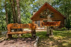 Private cabin with five bedrooms (from usd 425) whether you need a fully furnished rental for a corporate retreat or a family holiday, this private cabin in branson has enough room for your group of 14. Trophy Buck Pet Friendly Place To Stay On Vacation 3 Bedroom With Community Pool Ridgedale Missouri 134905 Find Rentals