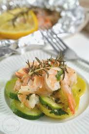 Fold in the side of the foil to form a closed packet. Keto Shrimp Scampi Foil Pack Dinner Lynsey Kmetz Moscatomom Com