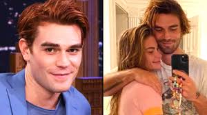 Kj apa is entering the world of fatherhood! Plywxxuzff1y3m