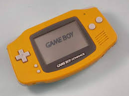 Aun cuando los juegos se veían a unos cuantos pixeles el game boy advance nos dio horas de diversión tras poder darnos la oportunidad de jugarlos en casa. Amazon Com Nintendo Game Boy Advance Orange Video Games
