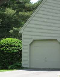 What Color Door And Trim With Benjamin Moore Briarwood Exterior?