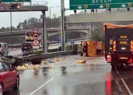 See more of 屯門公路塞車消息 on facebook. ç´…é›¨ä¸‹å±¯é–€å…¬è·¯æ³¥é ­è»Šç¿»å´å¾€å±¯é–€æ–¹å'ä¸€åº¦å…¨å° å³æ™‚æ–°èž æ¸¯æ¾³ On Ccæ±ç¶²