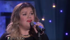 Kelly brianne clarkson (born april 24th, 1982) was a contestant on season 1 of american idol. Video Kelly Clarkson Performs Piece By Piece On Ellen Talks Breaking Into Tears On American Idol Directlyrics