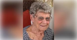 Mimi Charles's Instagram, Twitter & Facebook