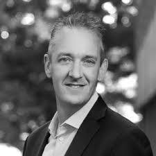 Karl Kirsch's Instagram, Twitter & Facebook