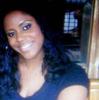 Alexia Holmes's Instagram, Twitter & Facebook