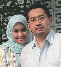Menurut scha nazri, perkara ini adalah normal kerana usia kehamilan seorang wanita diukur dari hari pertama datangnya last period. Nazim To Wed Former Nona Host Norjuma The Star